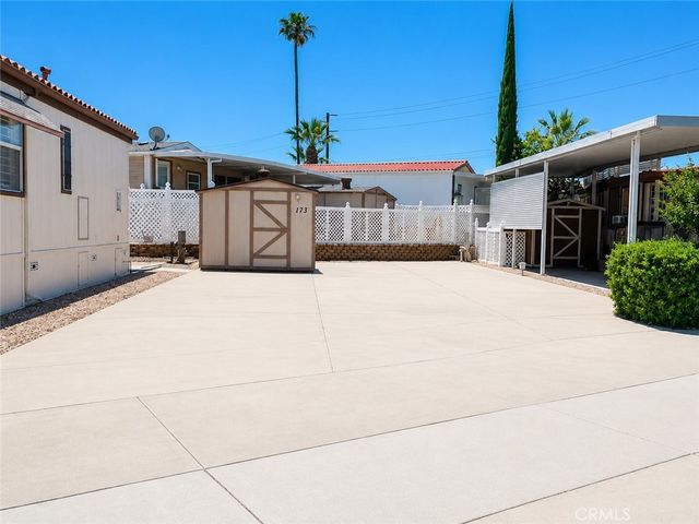 1295 S Cawston Avenue, Hemet