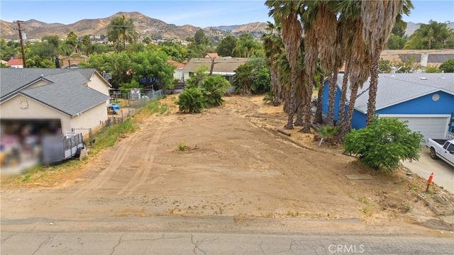 Vista Way, Menifee