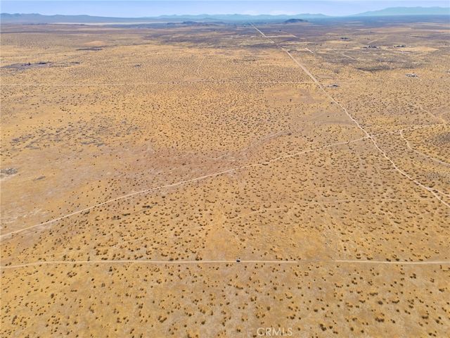 Avenue O-12, Black Butte