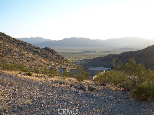 10297 Gold Crown Road, 29 Palms