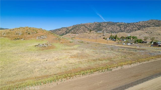 Edward Street, Tehachapi