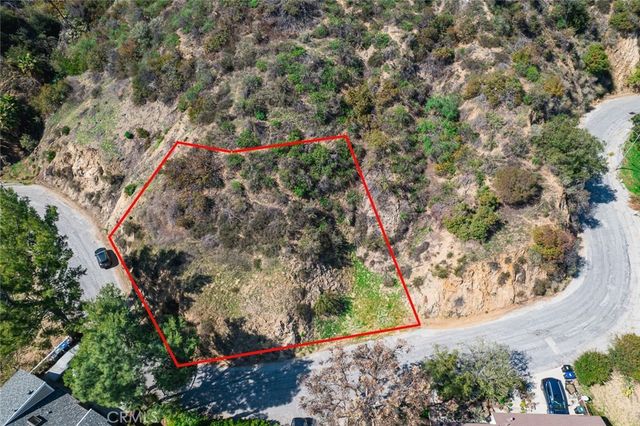 2745 Kennington Drive, Glendale