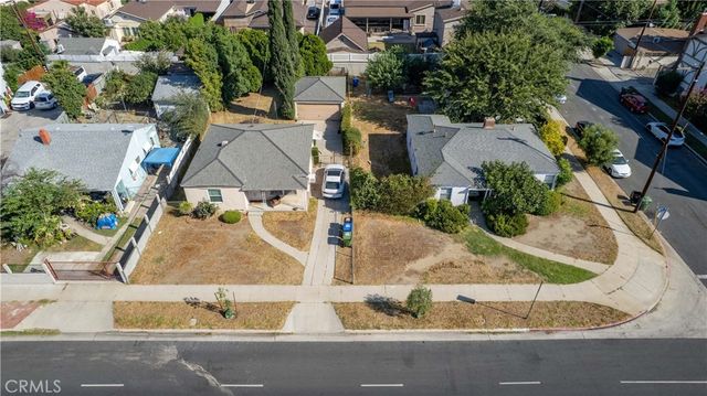 14005 Victory Boulevard, Van Nuys