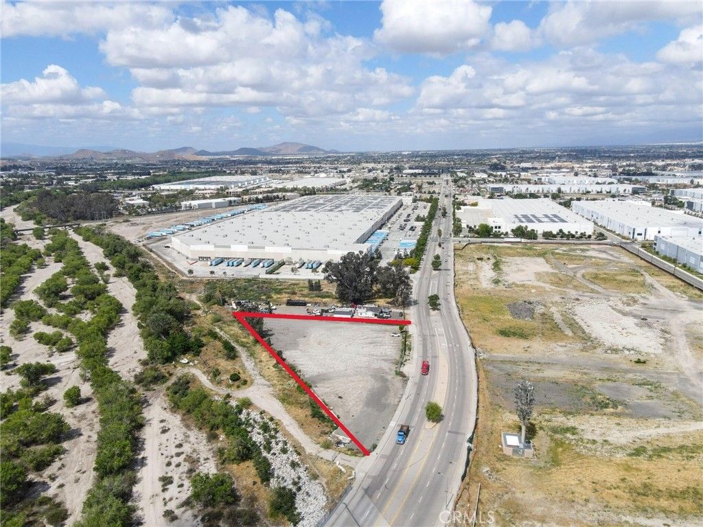 787 E Orange Show Road, San Bernardino
