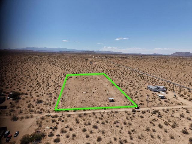 971 Center, Joshua Tree