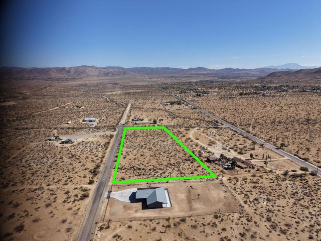 Anita Avenue, Yucca Valley