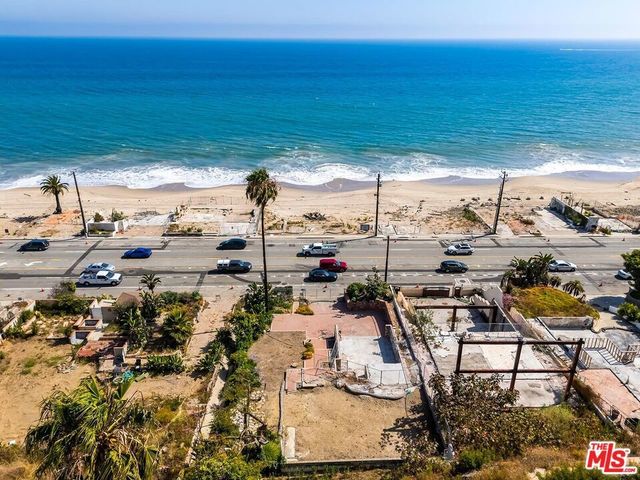 21525 Pacific Coast Highway, Malibu