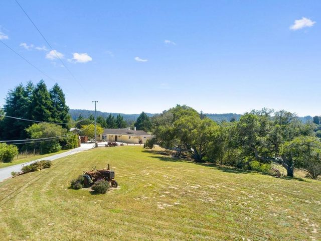 3230 Hillman Lane, Royal Oaks