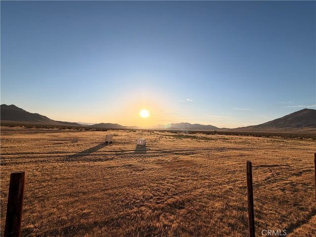 Stoddard Wells, Apple Valley