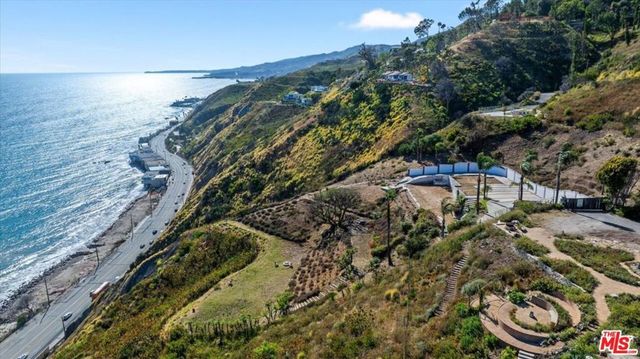 20542 Seaboard Road, Malibu