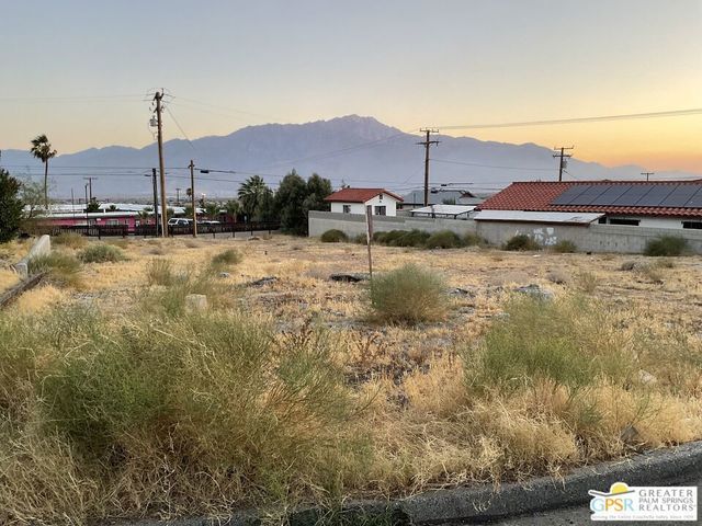 Third Street, Desert Hot Springs