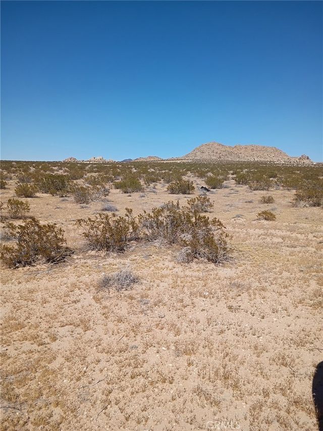 East End, Lucerne Valley