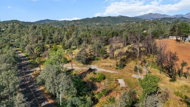16416 Lower Springs Road, Redding