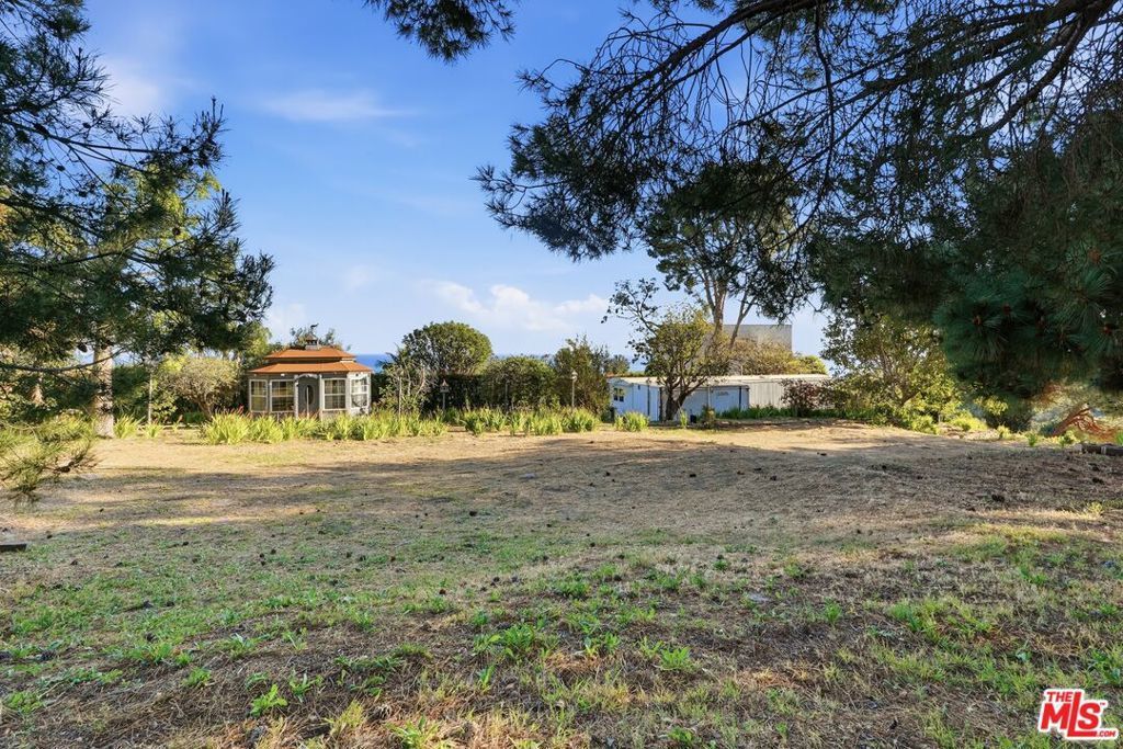 27555 Pacific Coast Highway, Malibu