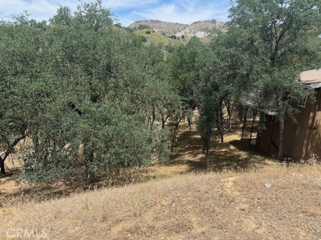 2463 Captains Walk, Bradley