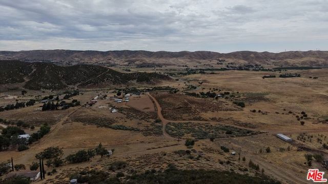 N/A, Leona Valley