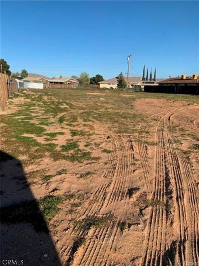 Mohawk Road, Apple Valley