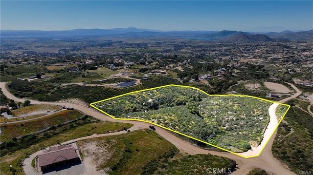 Bruce Lane, Temecula