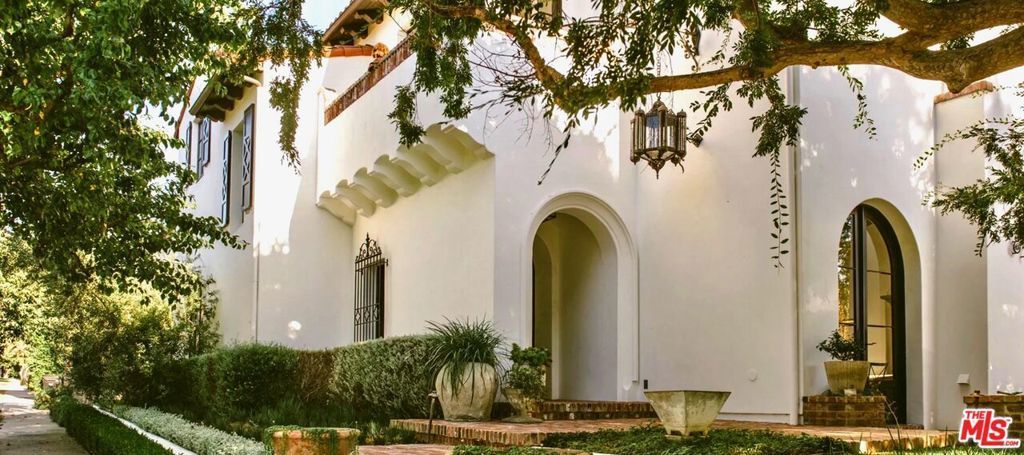 878 Hartzell Street, Pacific Palisades