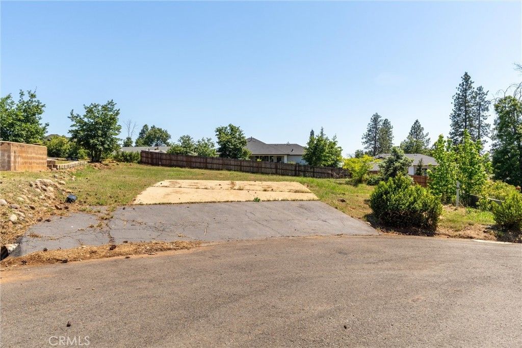 5220 Falcons View Court, Paradise
