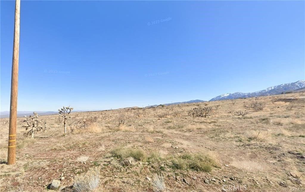 Cima Mesa Road, Juniper Hills