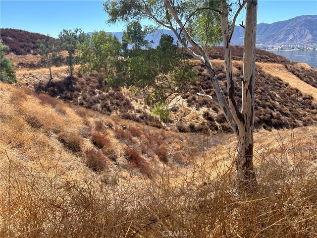 Skyline Drive, Lake Elsinore