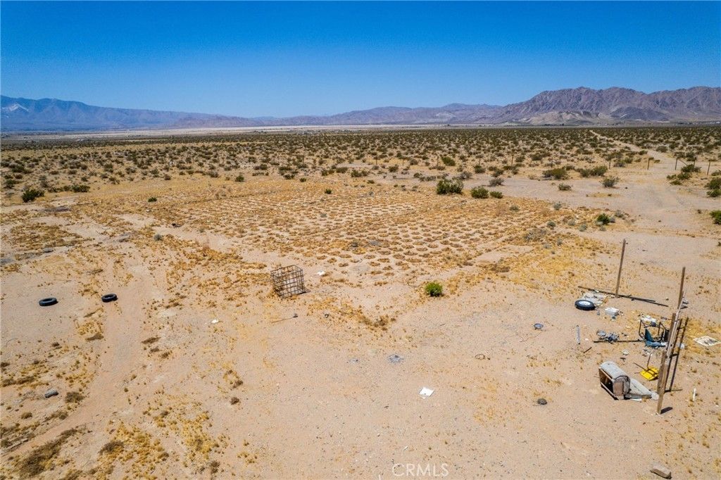North Side, Lucerne Valley