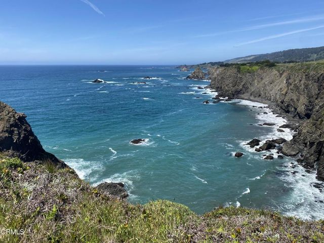 7560 Highway 1, Elk