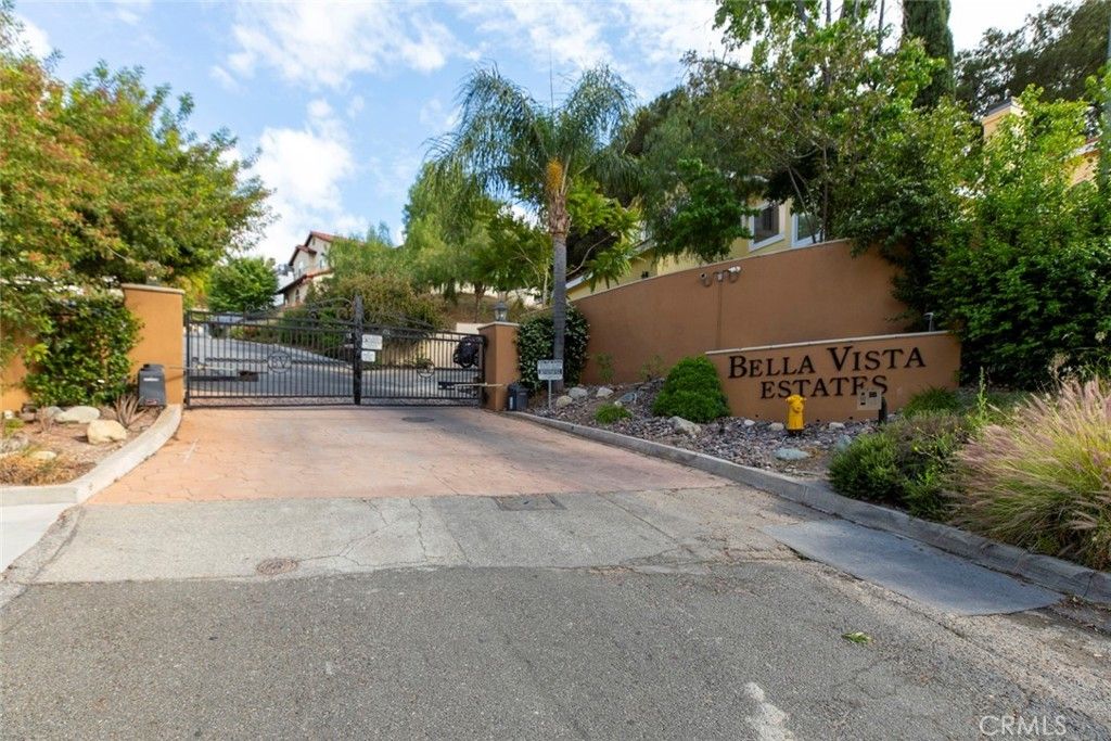 23805 Bella Vista Drive, Newhall