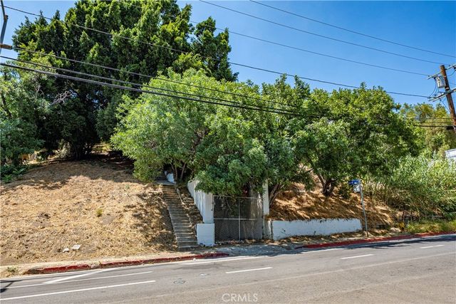 3317 Sierra Street, Los Angeles