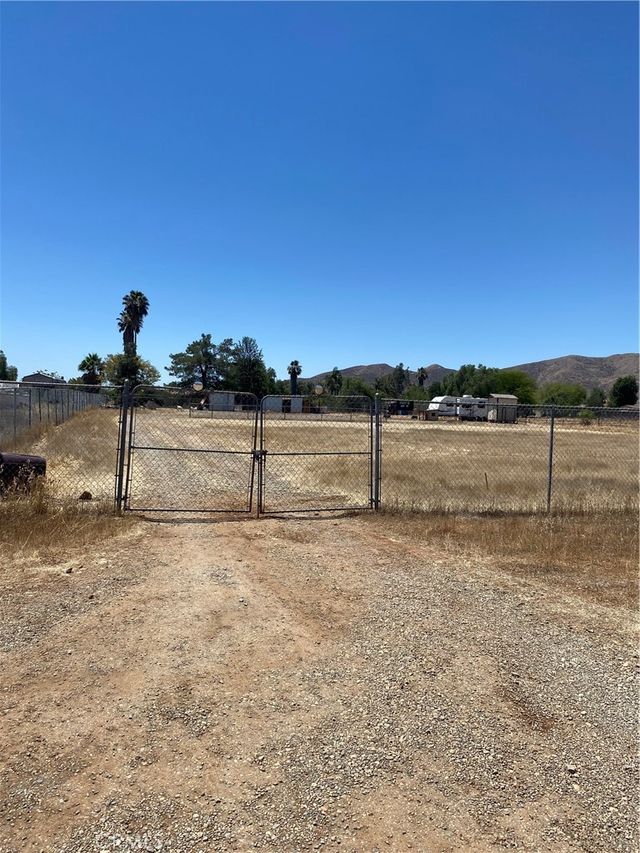 25637 Nova, Menifee