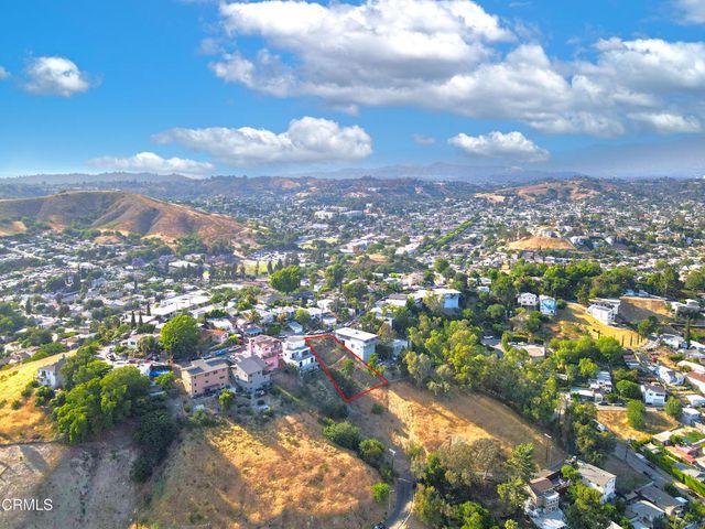 4936 La Calandria Way, Los Angeles