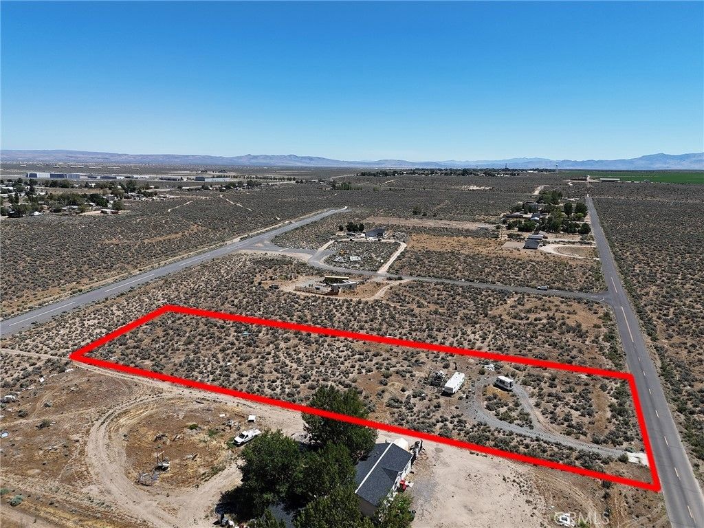 740 525 Sage Valley Road, Herlong