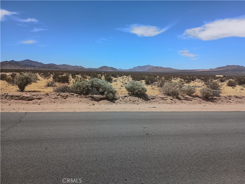 5 North Side, Lucerne Valley