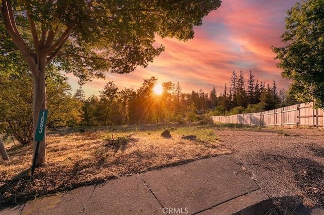 1663 Sweetbriar Lane, Paradise