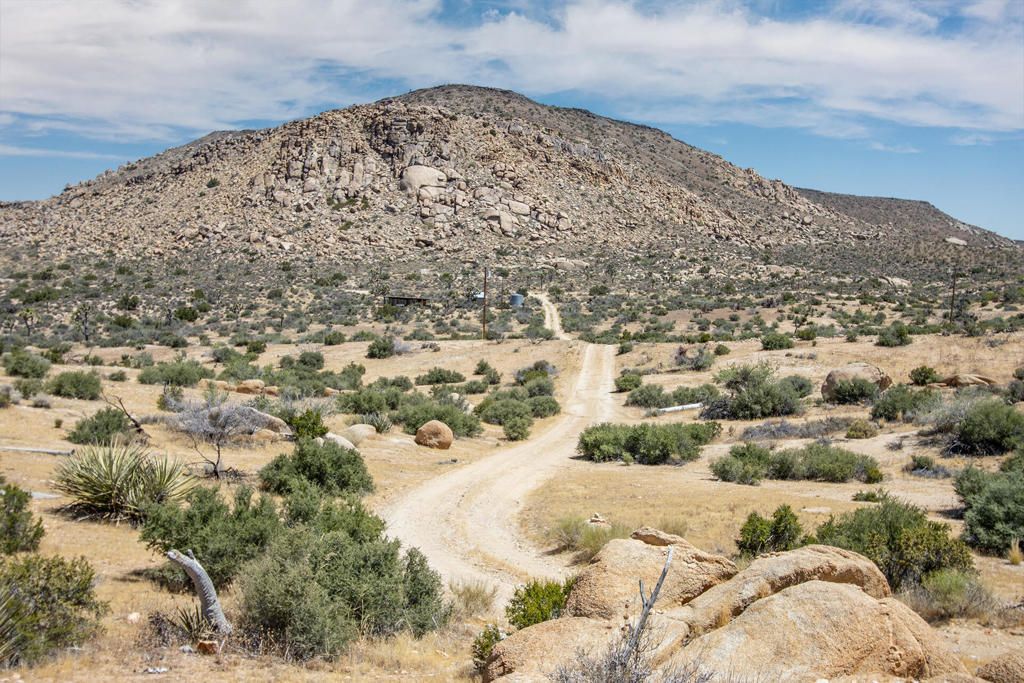 53102 Geronimo Trail, Pioneertown