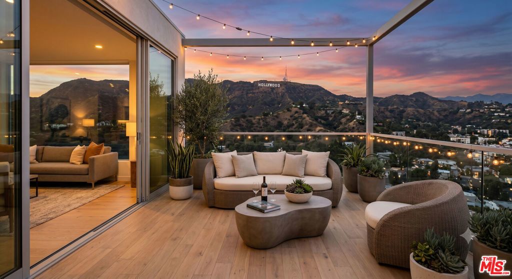 5432 Virginia Avenue, Los Angeles