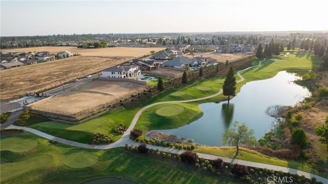2490 E Copper Ridge Drive, Fresno