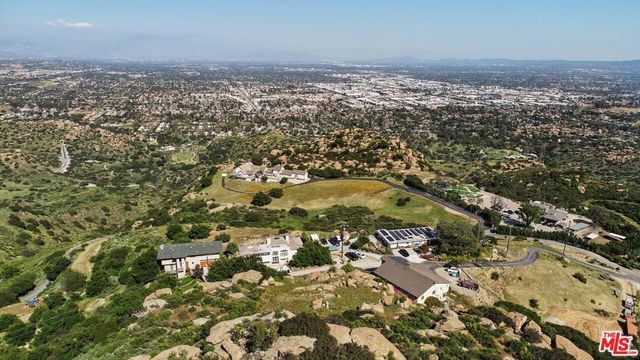 Mesa Drive, Simi Valley