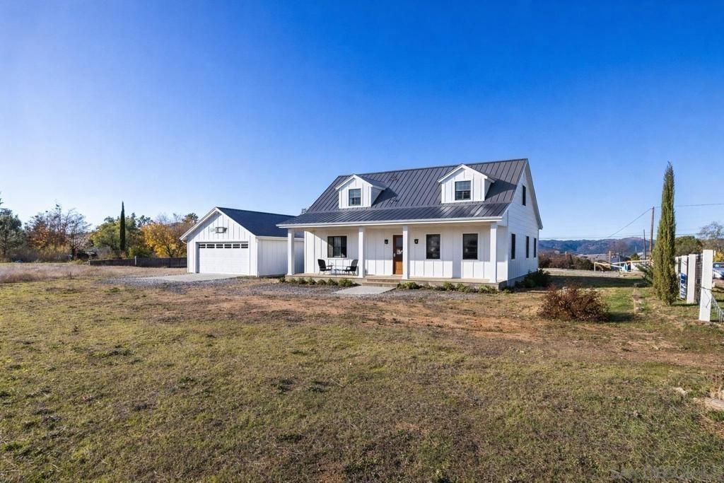 21860 William Tell St, Santa Ysabel
