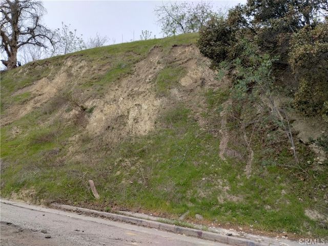 2821 N Adkins Avenue, Los Angeles