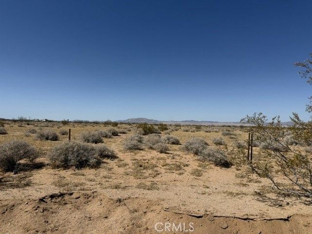 1234 Saturn, Joshua Tree