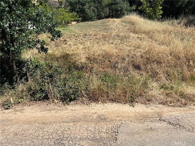 3936 Foothill, Lucerne