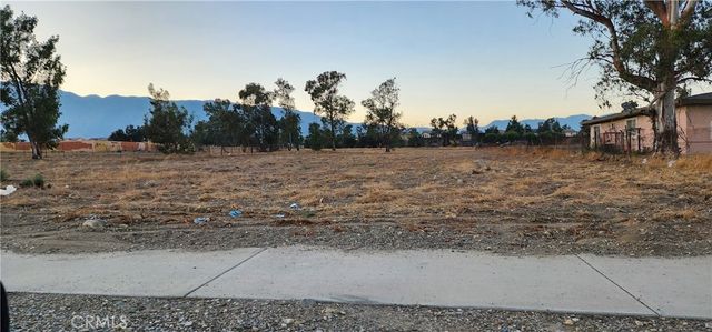 Baseline Avenue, Fontana