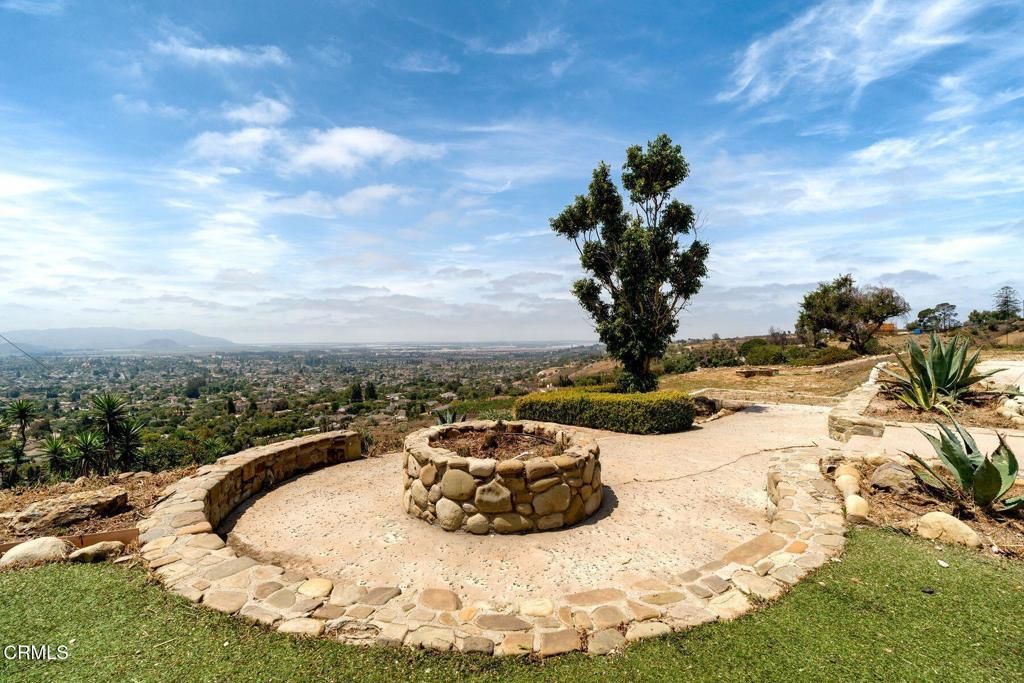 55 Santa Cruz Way, Camarillo