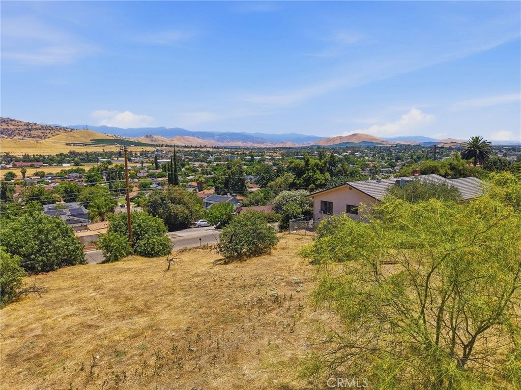N Scenic Drive, Porterville