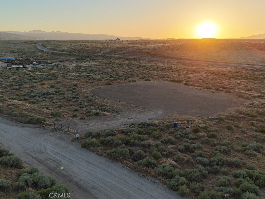 Munz Ranch, Del Sur