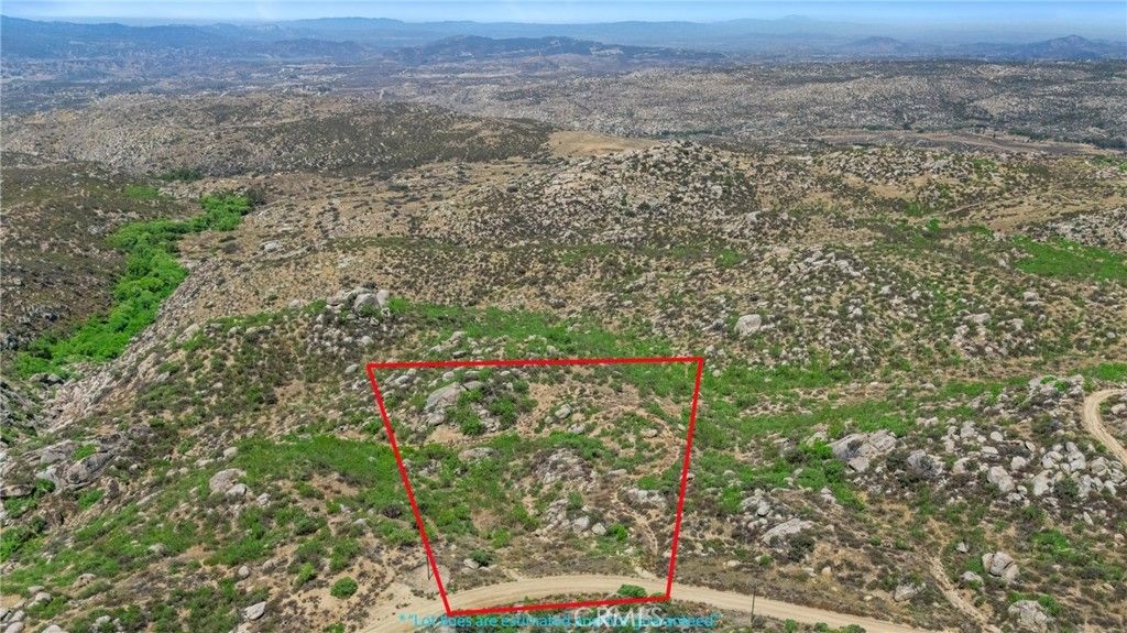 990 Crazy Horse Canyon Road, Aguanga