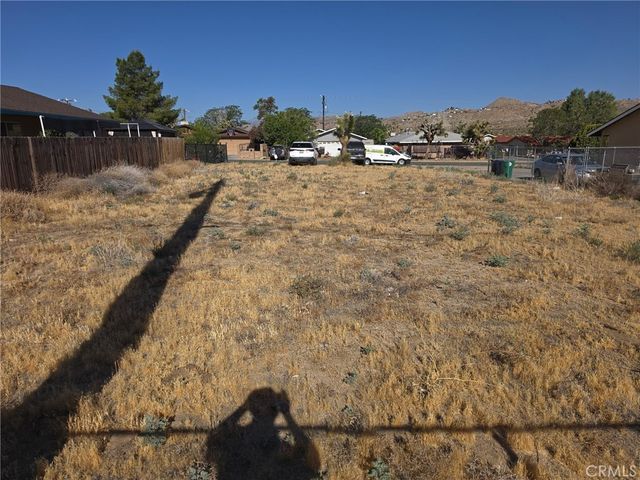 6427 Balboa, Yucca Valley