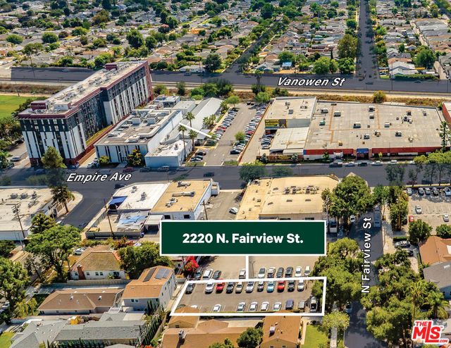 2220 N Fairview Street, Burbank
